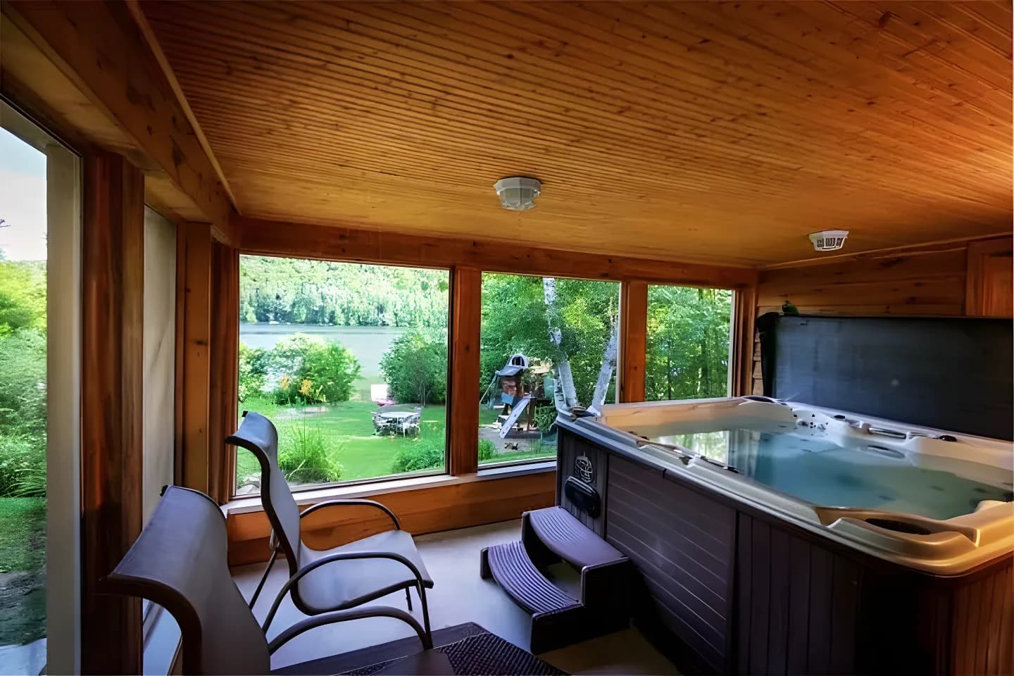 LAKFRONT | | Chalet VISTA – Lac Paré, Spa & Bord de l'eau – photo 3