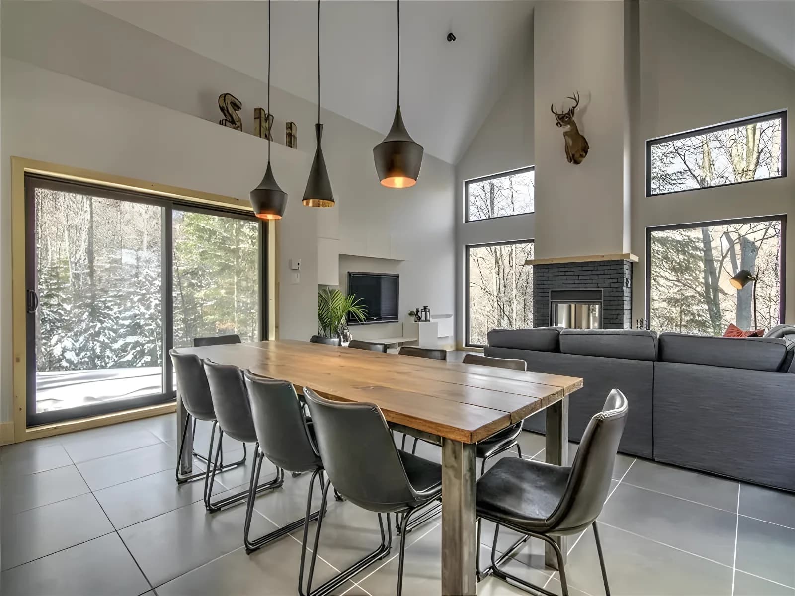 Chalet Haut-Bois | Rando, Ski & Spa - Magnifique chalet près des services avec vue sur la montagne – Morin-Heights