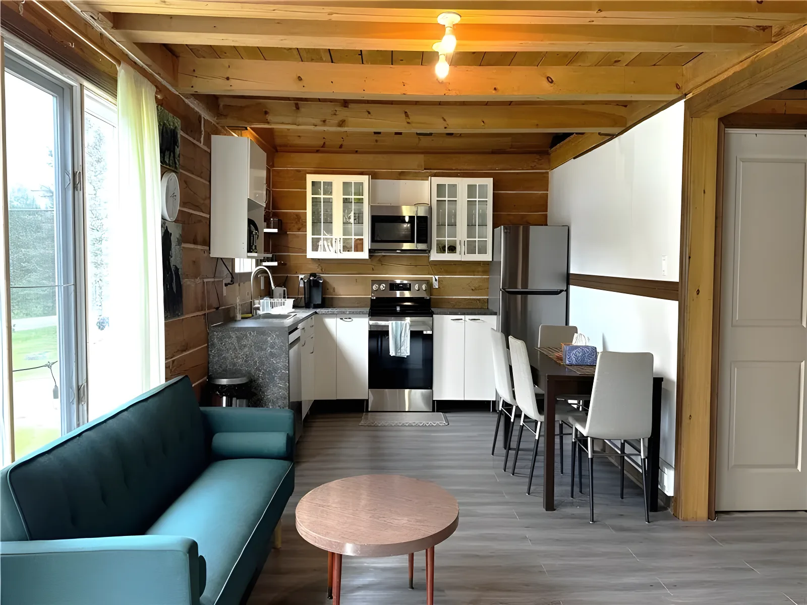 Chalet en rondins relaxant à Otter Lake, près d'Ottawa – photo 3