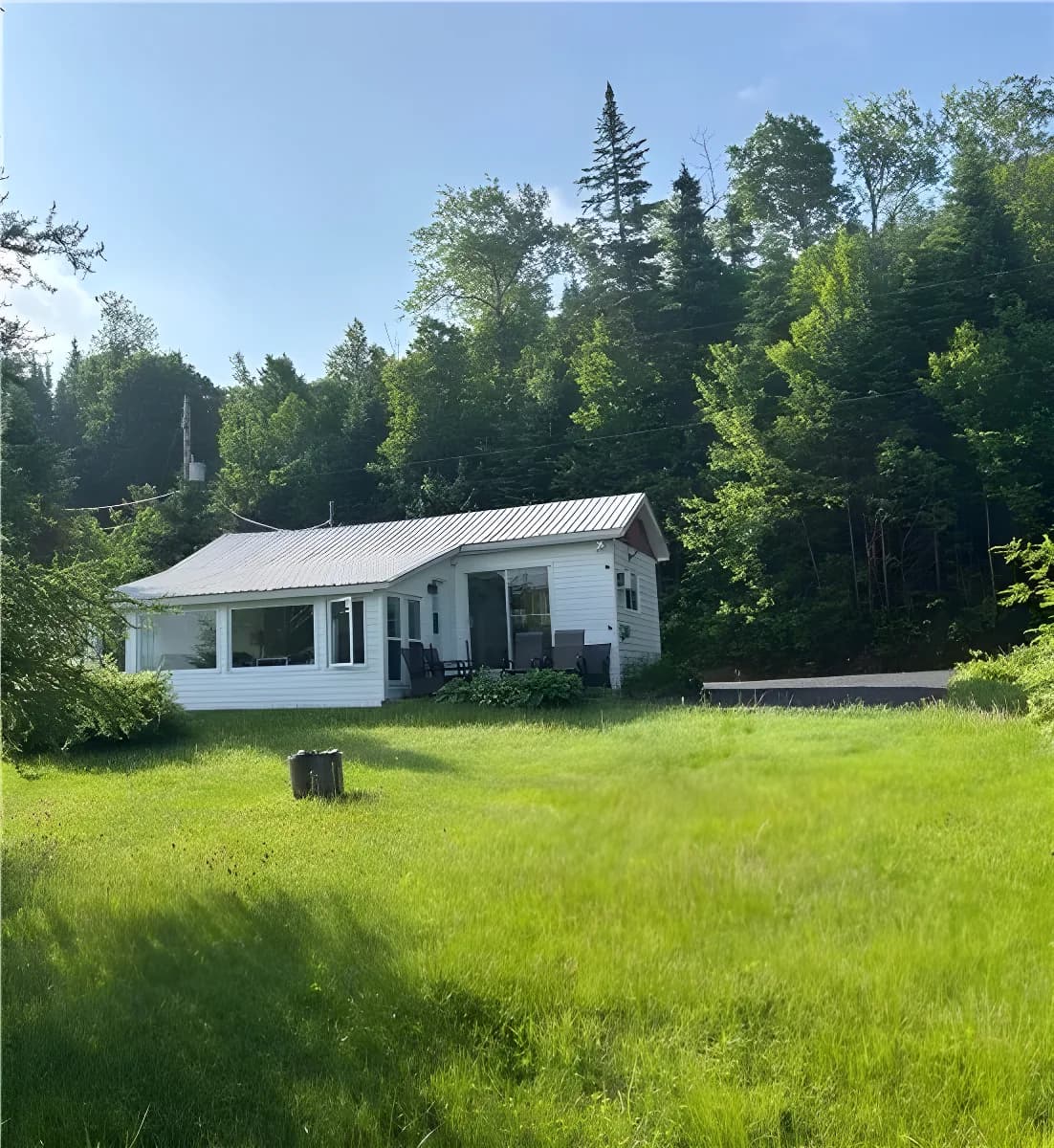 Petit chalet au bord d'un lac naturel ensemencé – photo 2